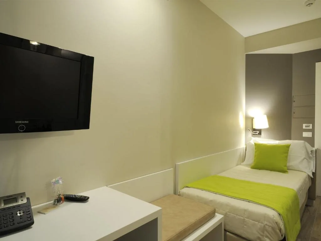 Single Room — Hotel Concordia
