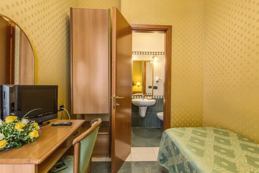 Single Room — Hotel Contilia