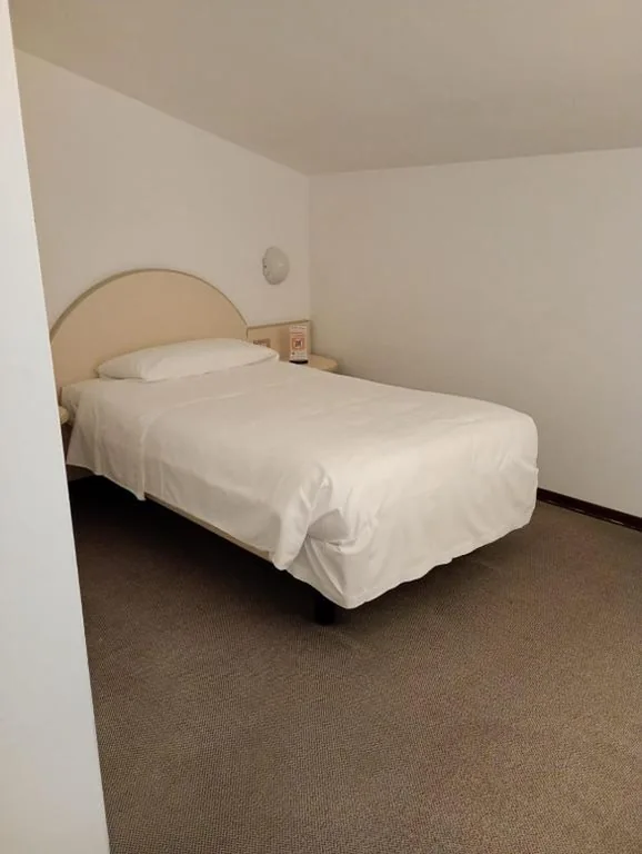 Camera Singola — Hotel Des Alpes