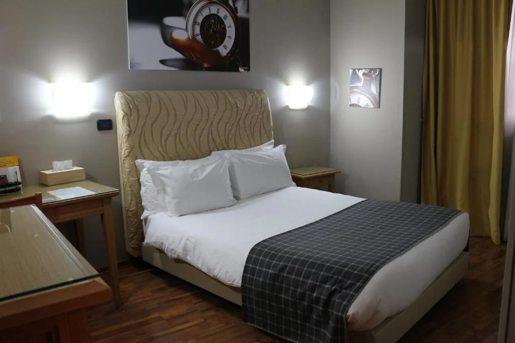 Camera Singola — Hotel Garibaldi