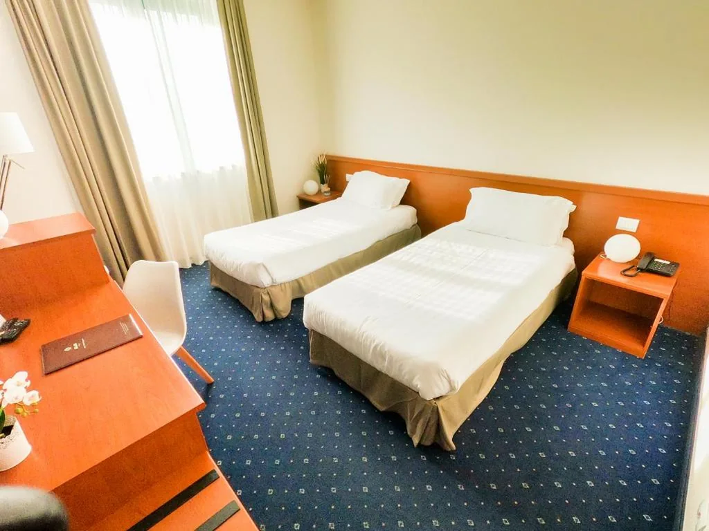 Single Room — Hotel Glis