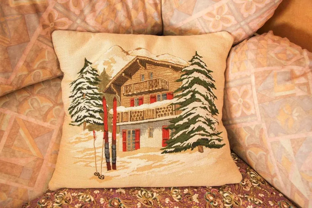 Single Room — Hotel Les Saisons