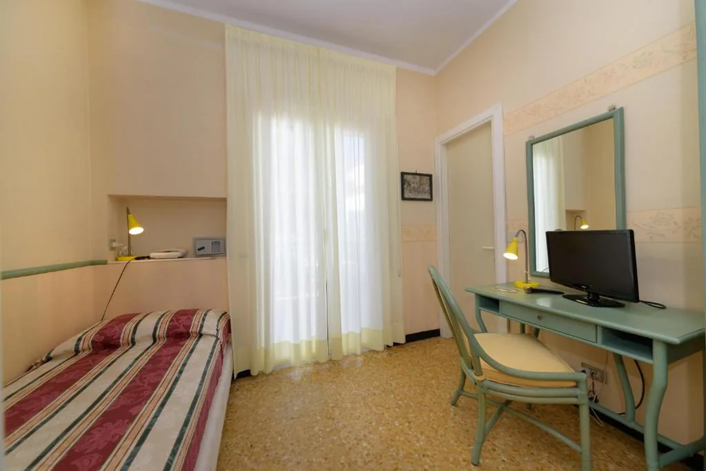 Camera Singola — Hotel Morchio Mhotelsgroup