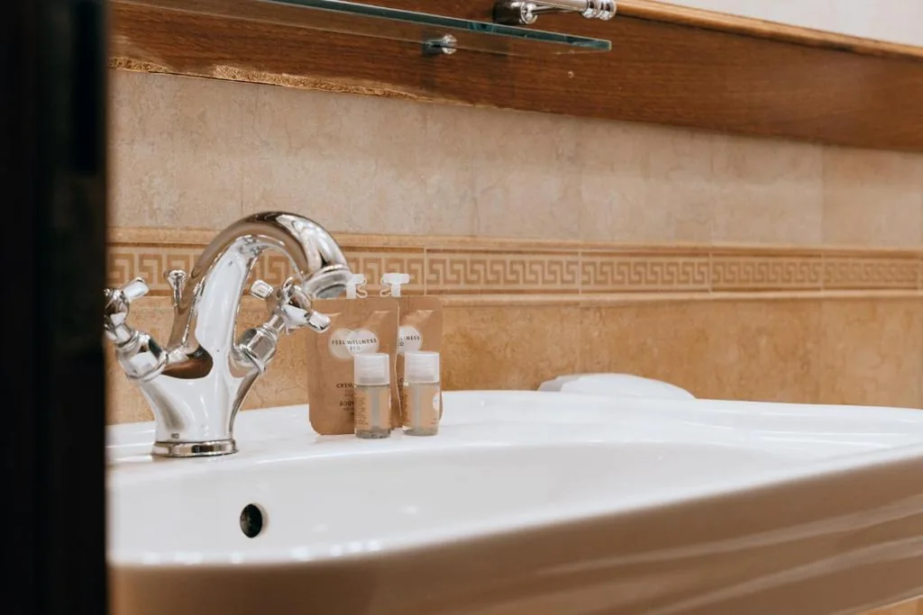 Single Room — Hotel Pantheon
