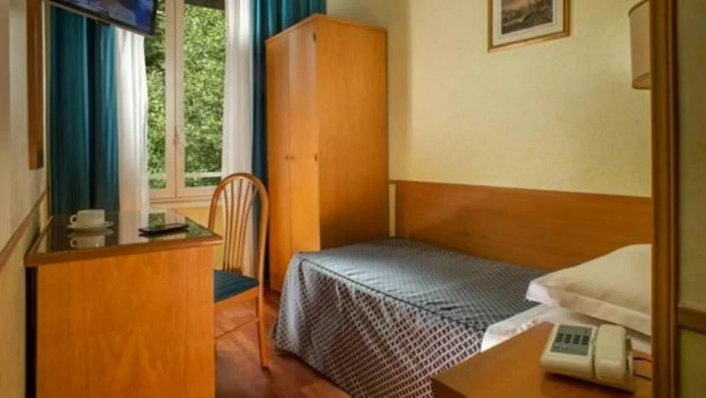 Single Room — Hotel Piemonte