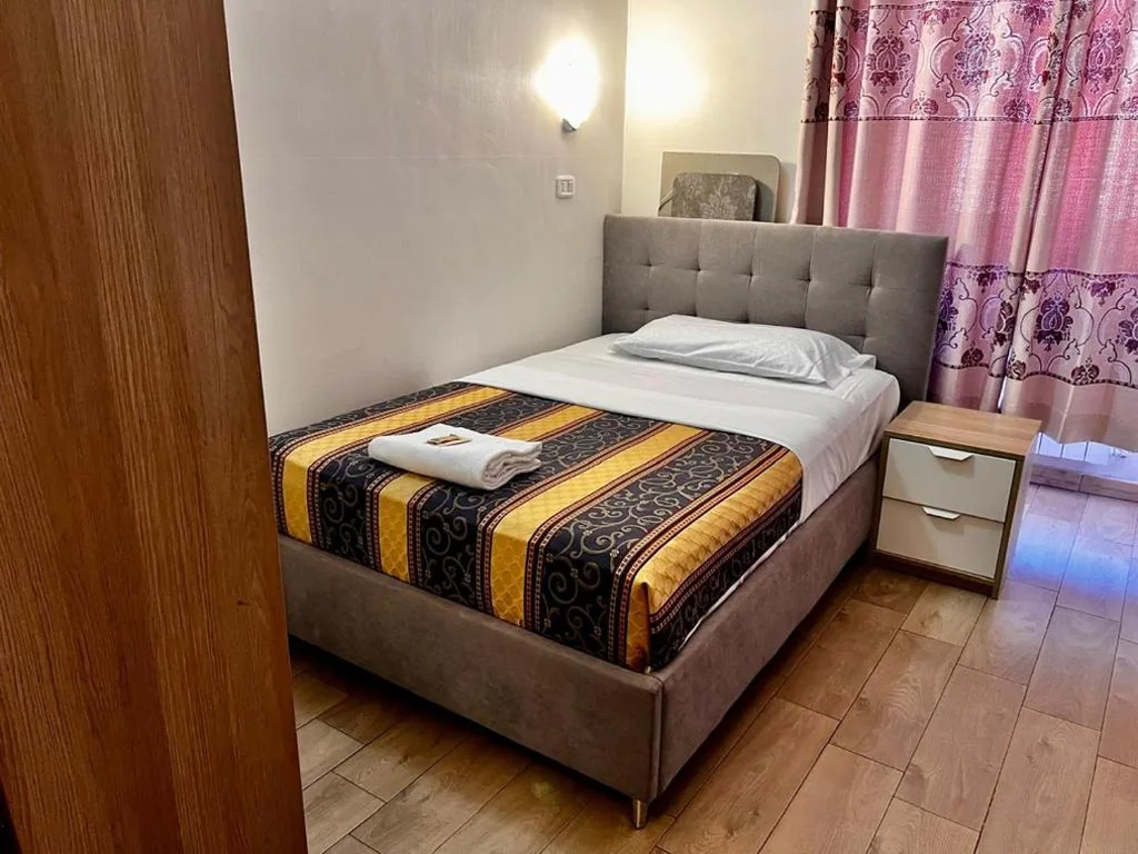 Single Room — Hotel principe