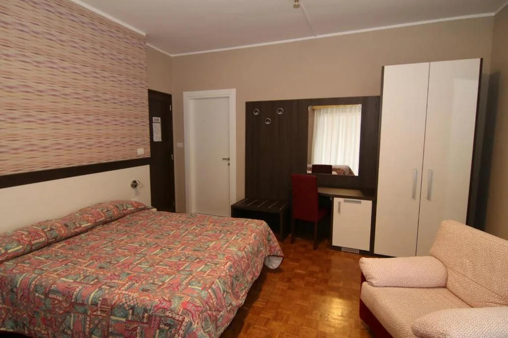 Camera Singola — hotel ristorante vittoria