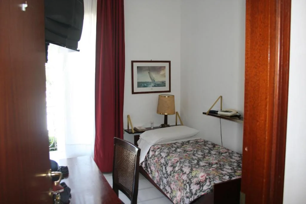 Single Room — Hotel Rosalia