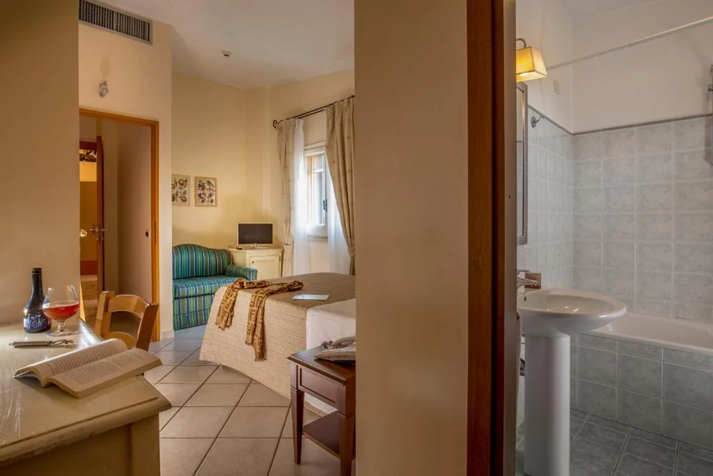 Single Room — Hotel Selva Candida
