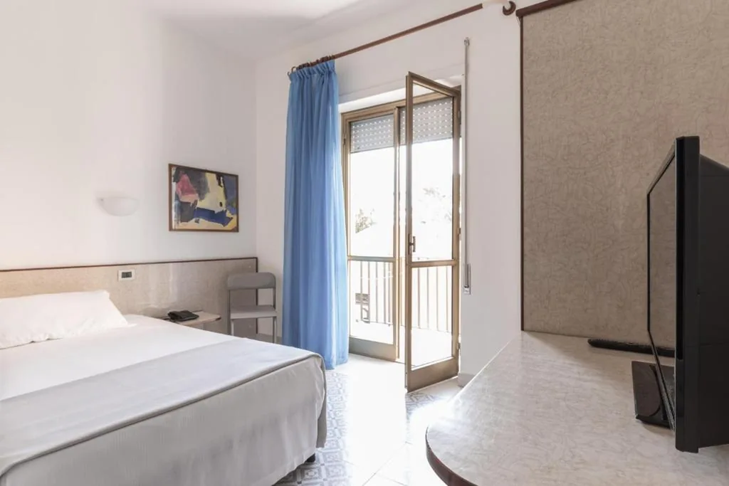 Single Room — Hotel Serapo