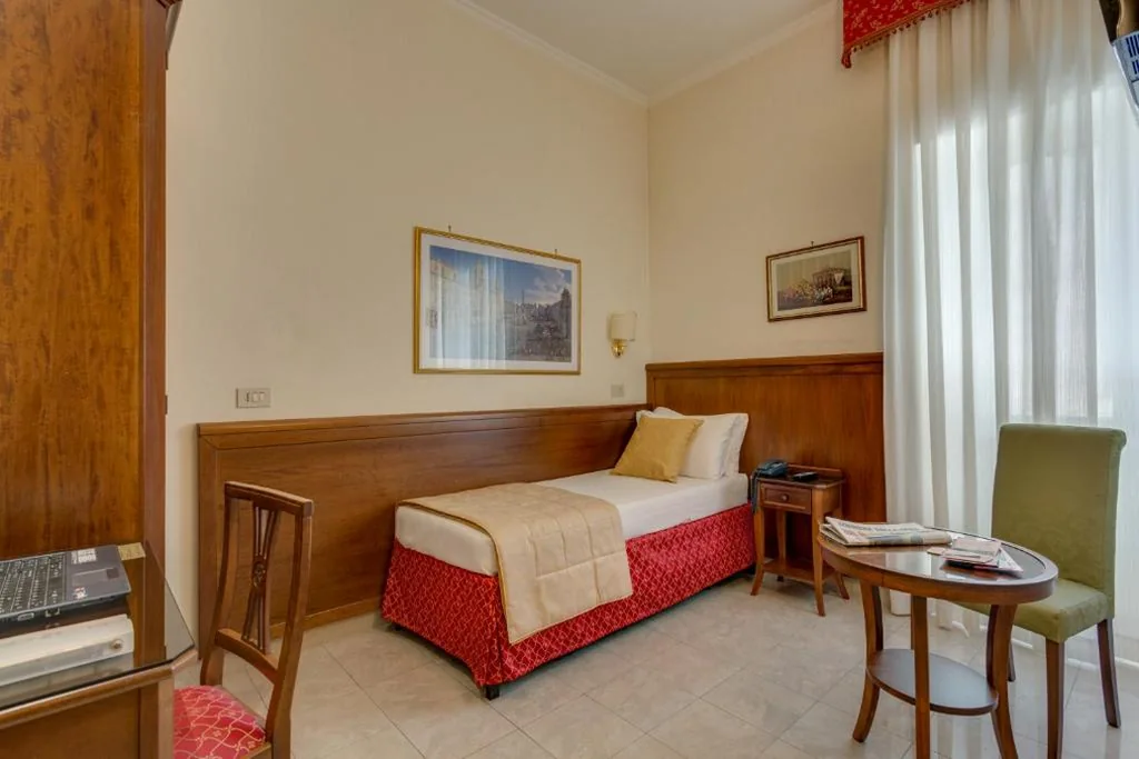 Single Room — Hotel Silla