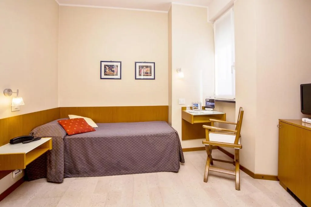 Camera Singola — Hotel Tirreno