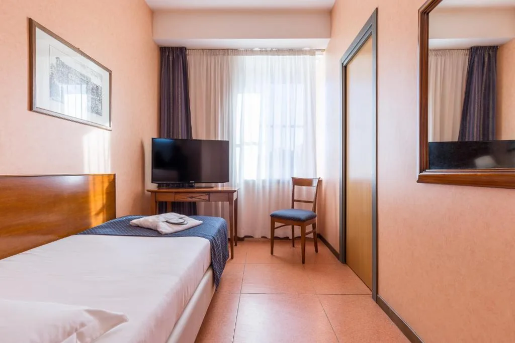 Single Room — Hotel Villa Eur