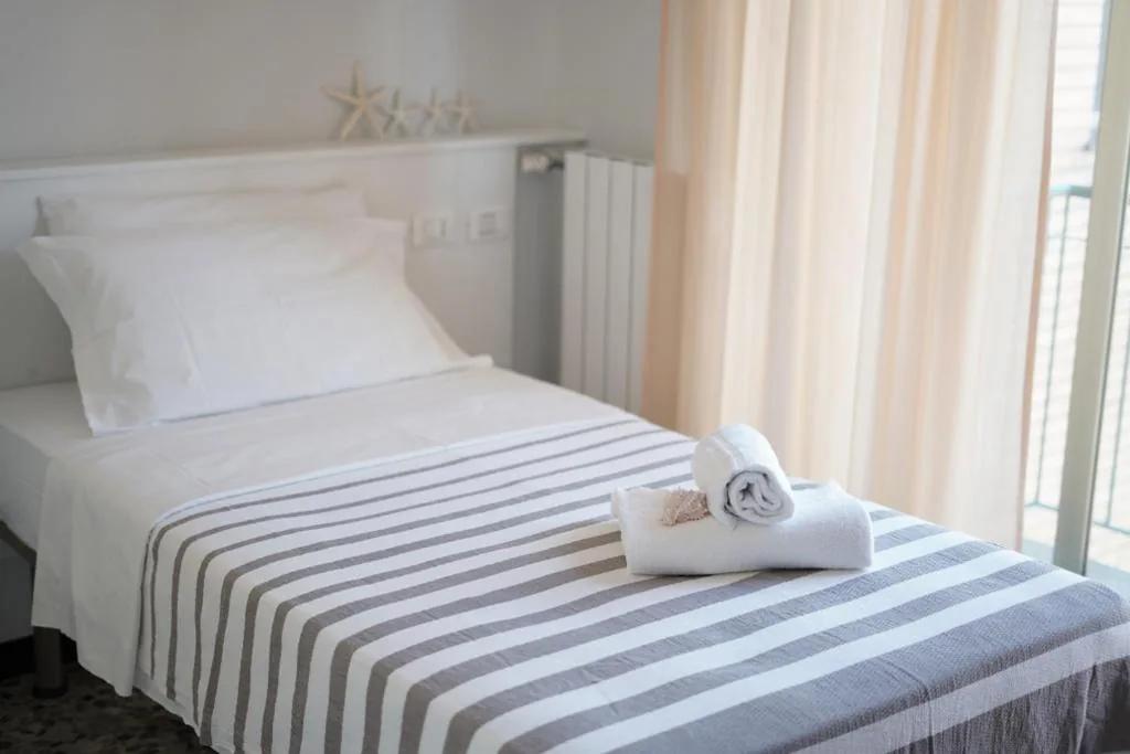 Single Room — Hotel Villa Paolina