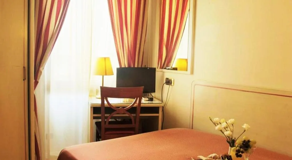 Camera Singola — Hotel Villa Rosa