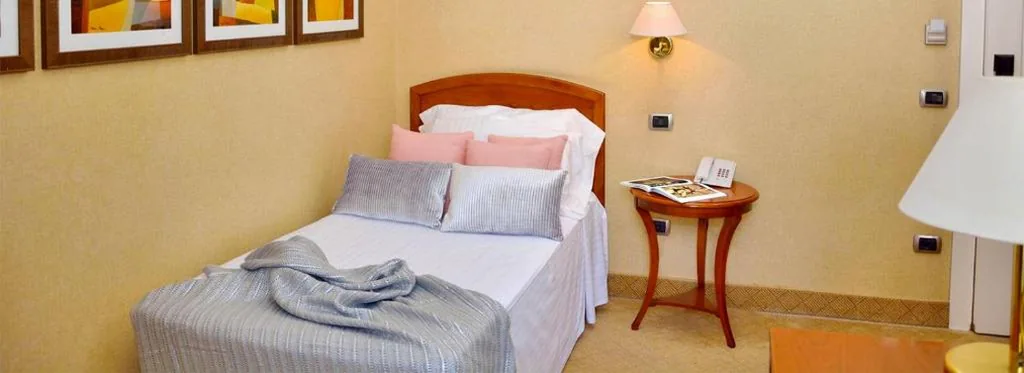 Camera Singola — LH Hotel Lloyd Roma
