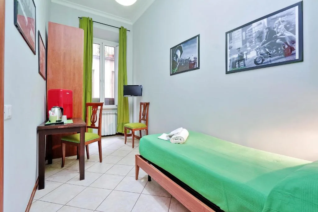 Single Room — Lucky Home rooms