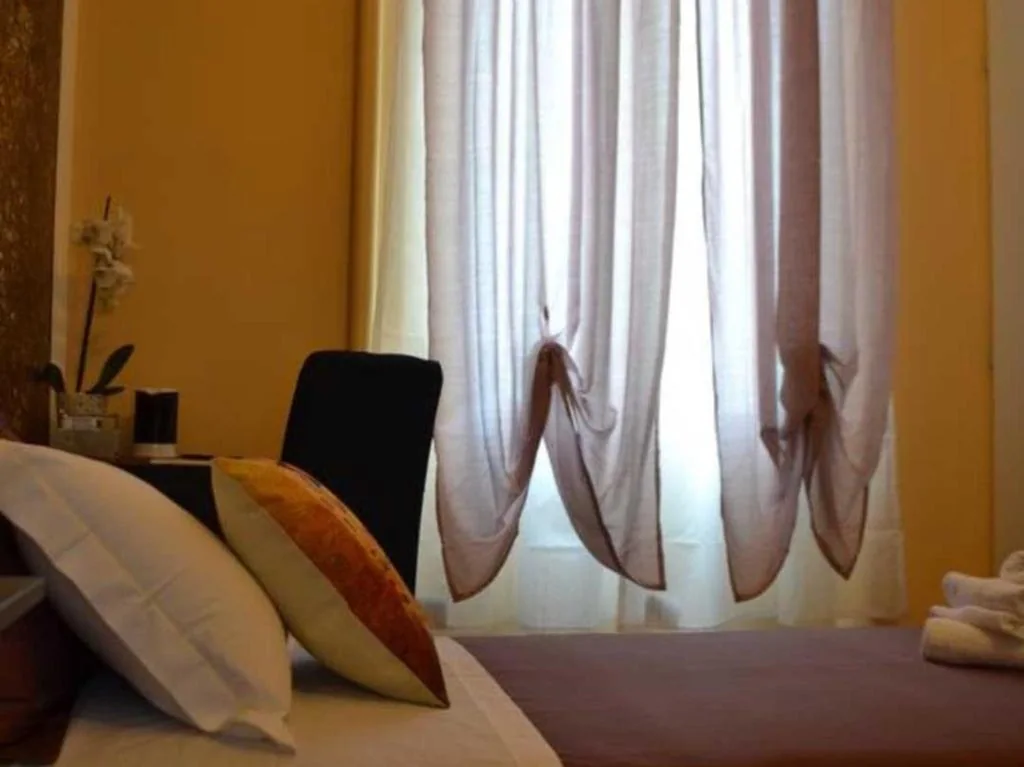 Small Single Room — Central City Genova