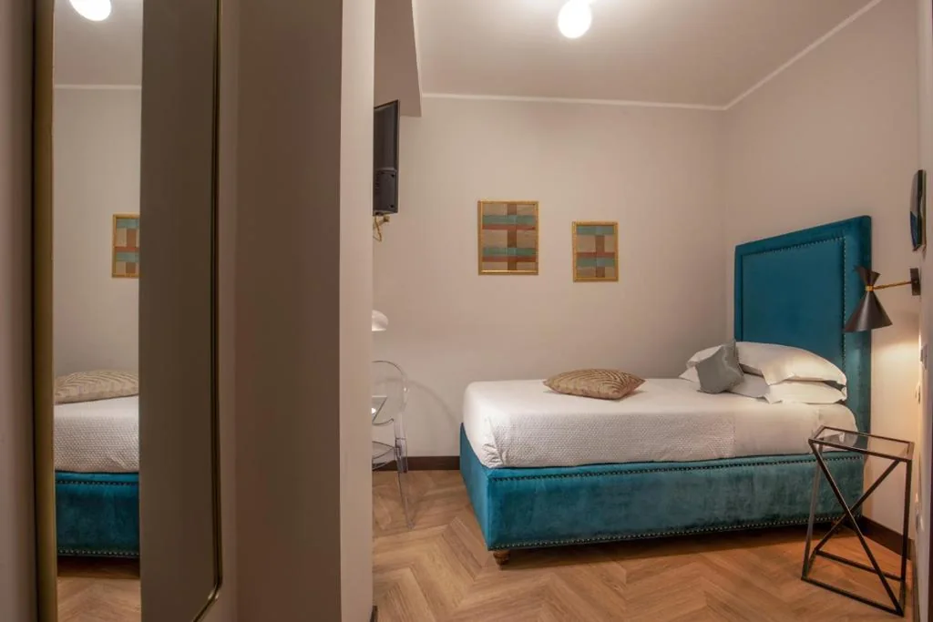Camera Singola Piccola — Daplace – Hotel Gran Torino Suites
