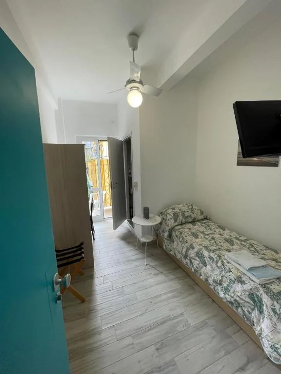 Camera Singola Piccola — Hotel Deutsche Familien
