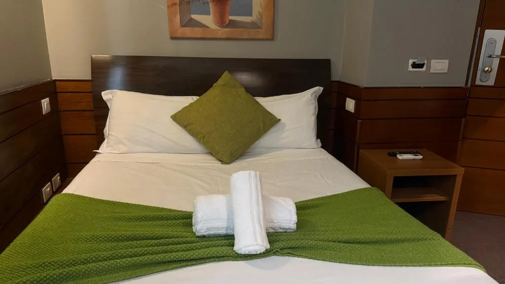 Camera Singola Piccola — Romalive Hotel