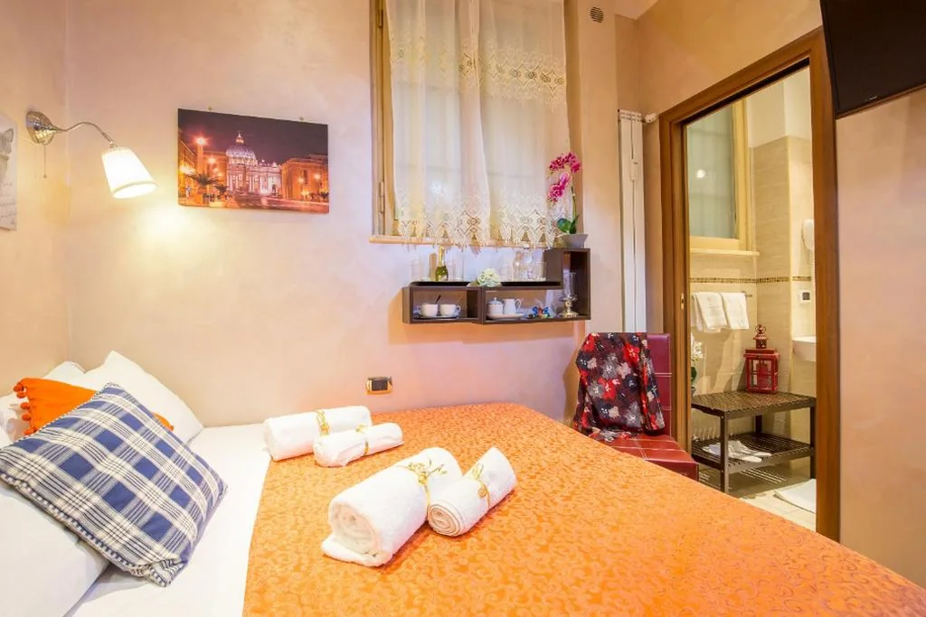 Small Single Room — Starry Rome Guest House
