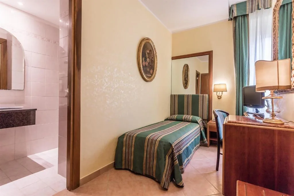 Single Room — Raeli Hotel Noto