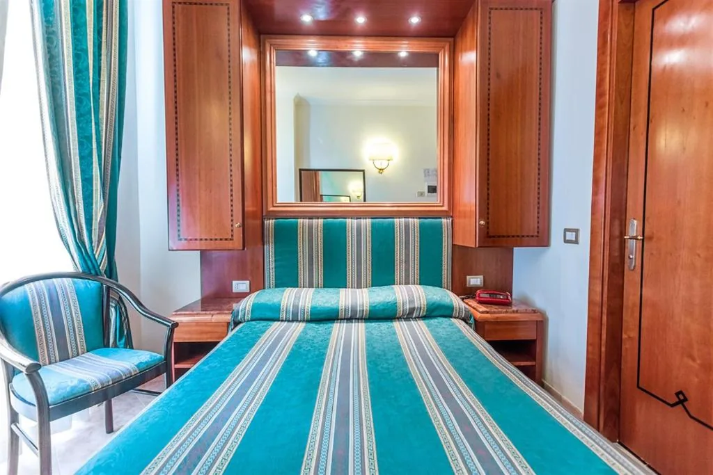 Camera Singola — Raeli Hotel Regio