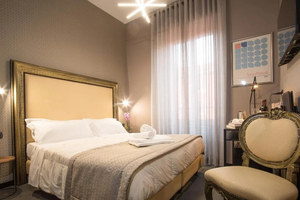 Single Room — Rometobe