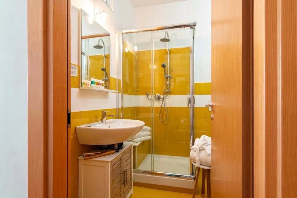 Camera Singola — Simon Hotel