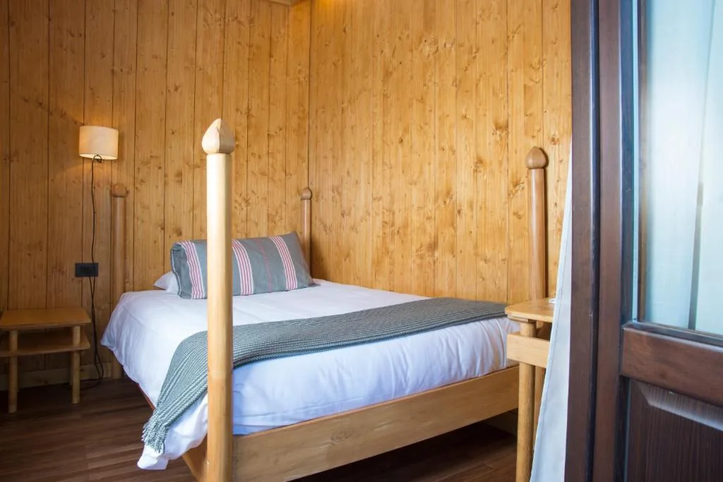 Standard Single Room — Albergo Ristorante Bucaneve