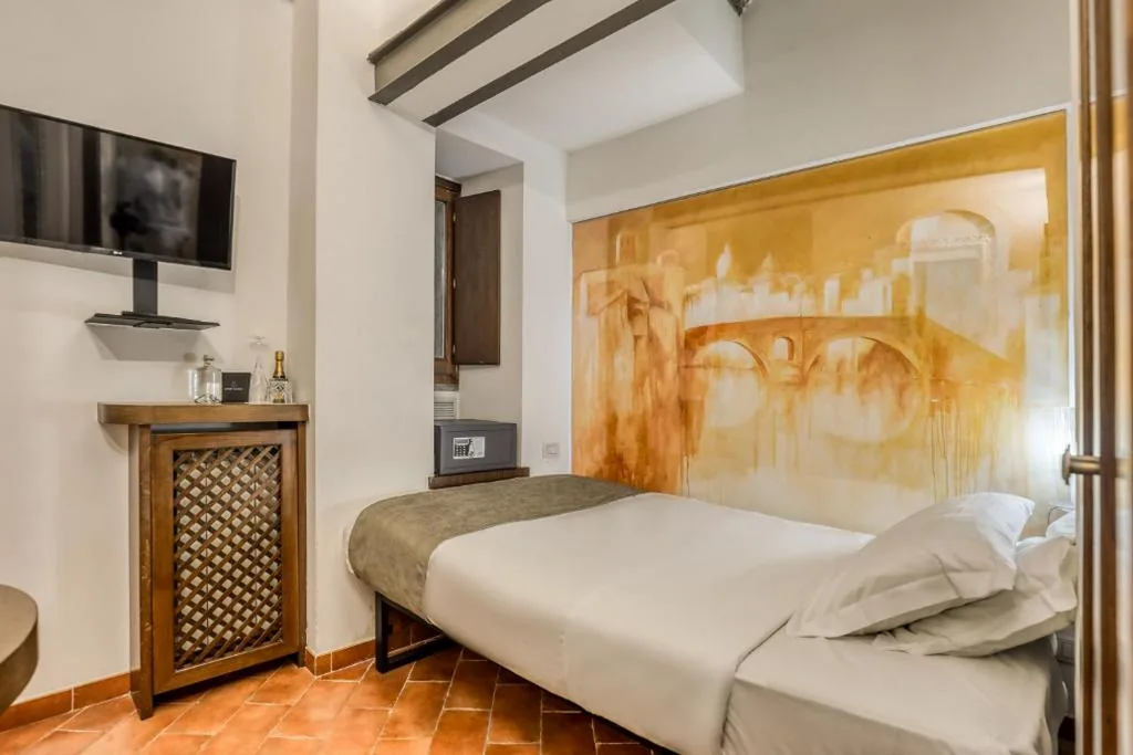 Standard Single Room — Easybnb – Luxury Navona