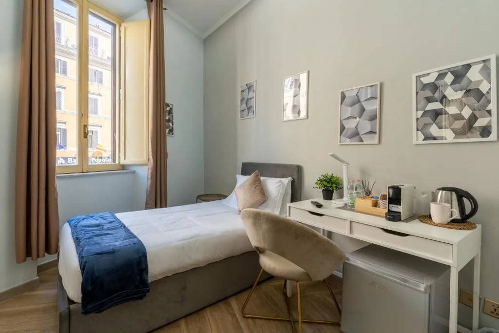 Standard Single Room — Giusi Rooms – Aetheria Esquilinus Guesthouse