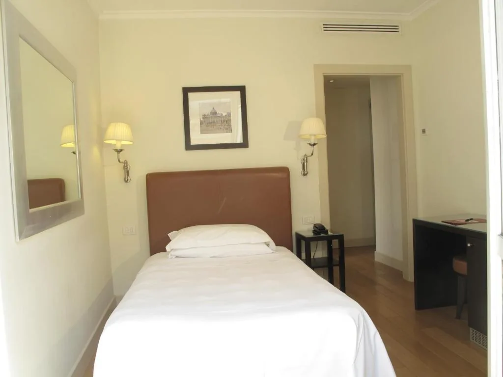 Camera Singola Standard — Hotel Albergo Santa Chiara
