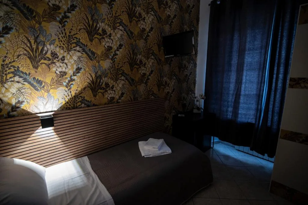 Standard Single Room — Hotel Dell’Urbe