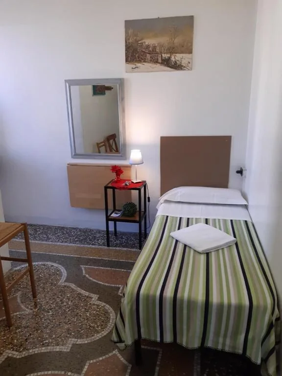 Camera Singola Standard — Hotel Guesthouse MASSENA