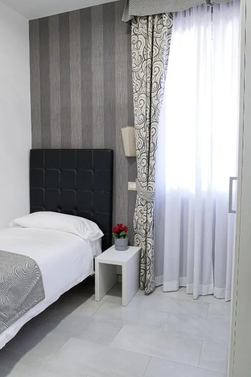 Standard Single Room — Hotel Terrazza Magenta