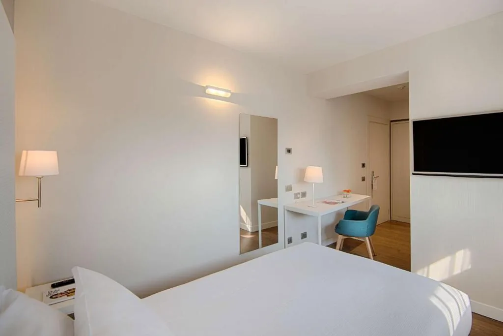 Standard Single Room — NH Torino Centro