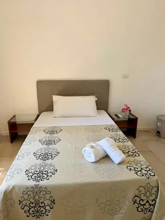 Standard Single Room — Raynova