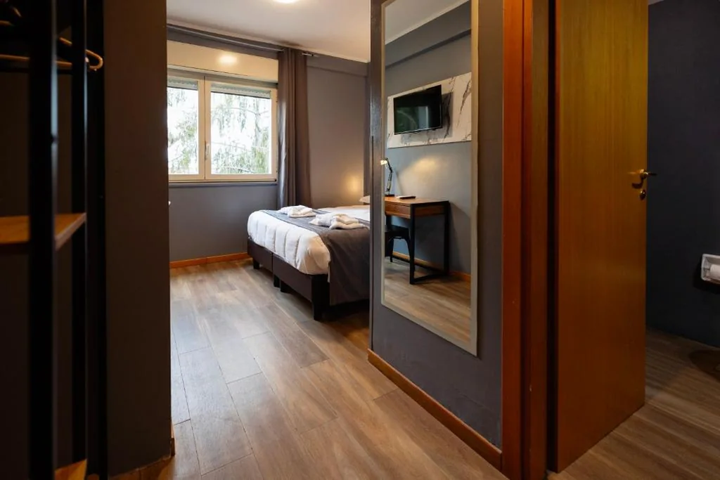 Standard Single Room — Scheppers Hotel