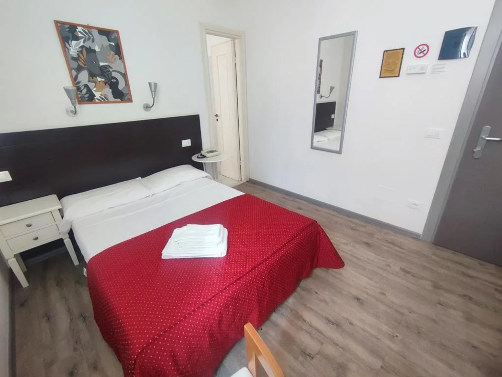 Superior Single Room — Hotel Tirreno