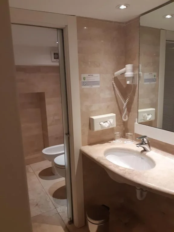 Camera Singola Superior — Hotel White