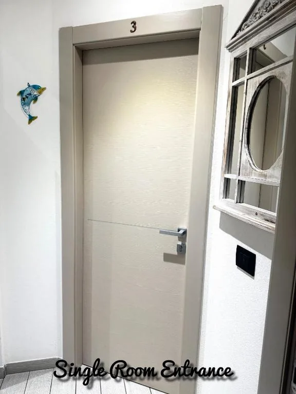 Superior Single Room — La Muraria
