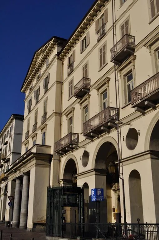 Single Room — TO.STA BwithoutB HOME SHARING NEL CENTRO DI TORINO