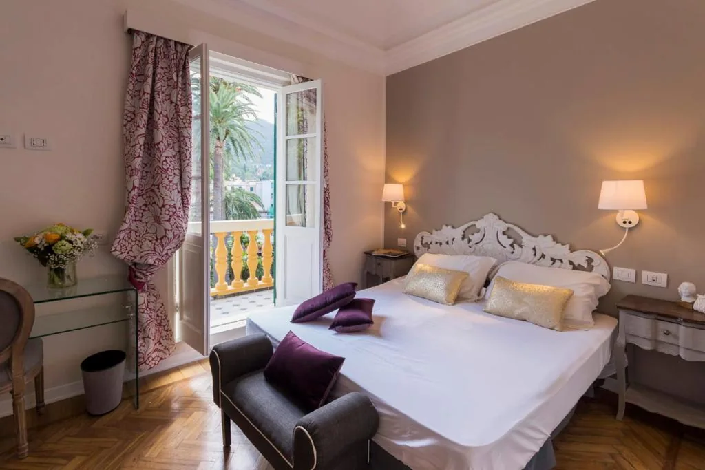 Classic Standard Room with Spa — Mediterraneo Emotional Hotel & Spa