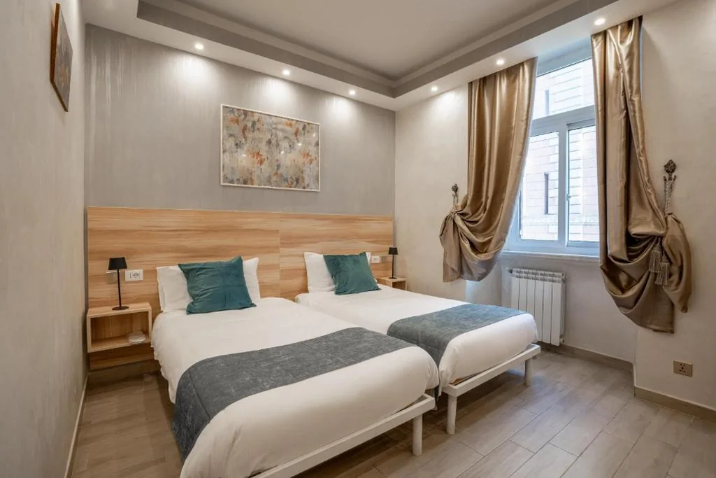 Camera Standard Doppia con Letti Singoli — Drago D’Oro Guesthouse