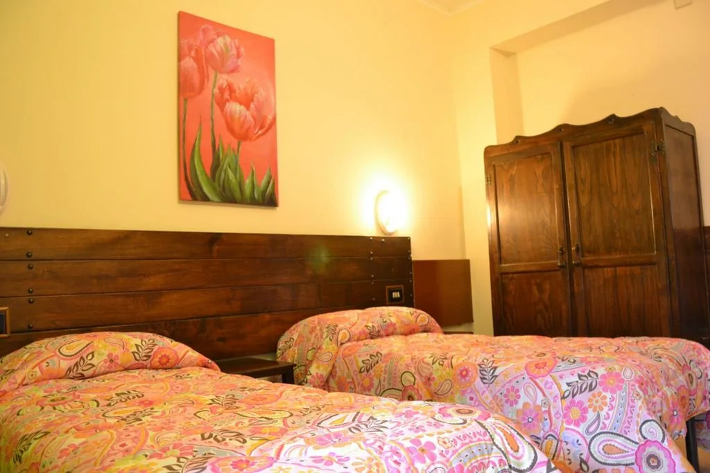 Camera Standard Doppia con Letti Singoli — Hotel Ristorante Bagnaia