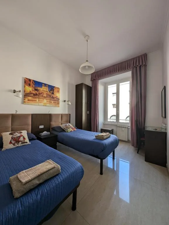 Camera Standard Doppia con Letti Singoli — Roomz Romestay