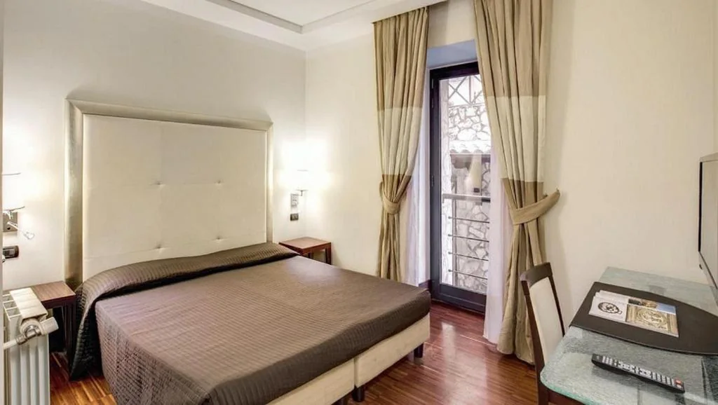 Standard Double Room with Single Beds — The Strand Hotel