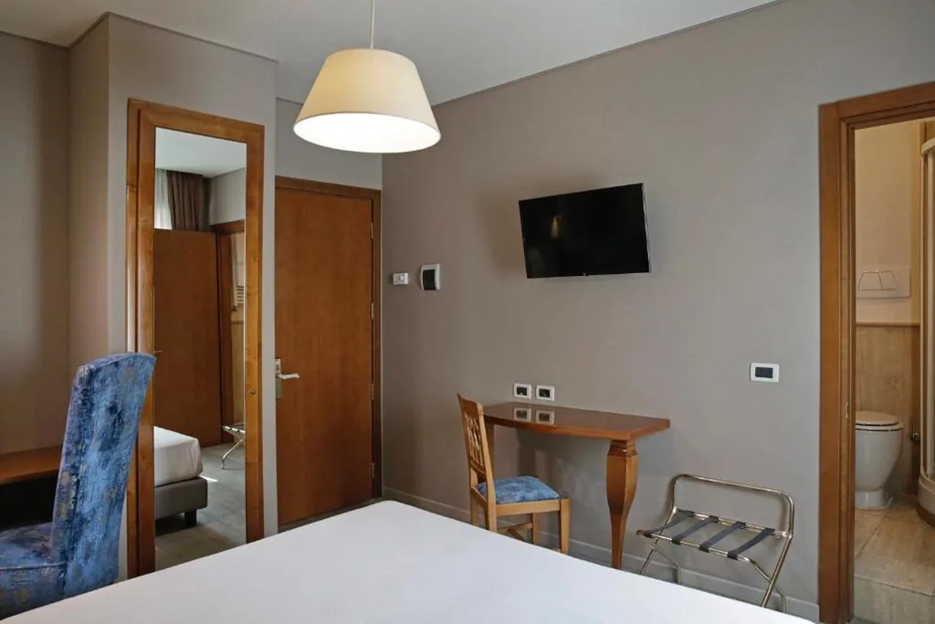 Standard Double/Twin Room — BeYou Hotel Ponte Milvio